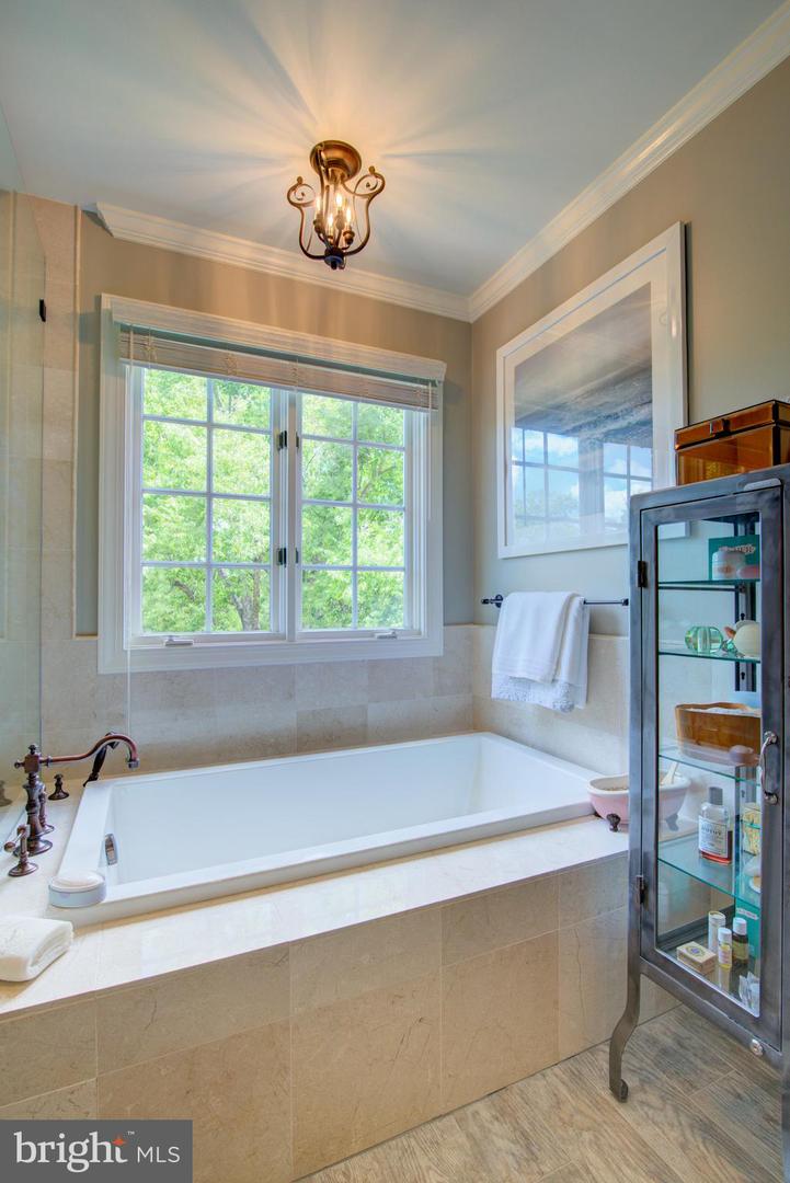 43781 BENT CREEK TER, LEESBURG, Virginia 20176, 4 Bedrooms Bedrooms, ,2 BathroomsBathrooms,Residential,For sale,43781 BENT CREEK TER,VALO2097306 MLS # VALO2097306