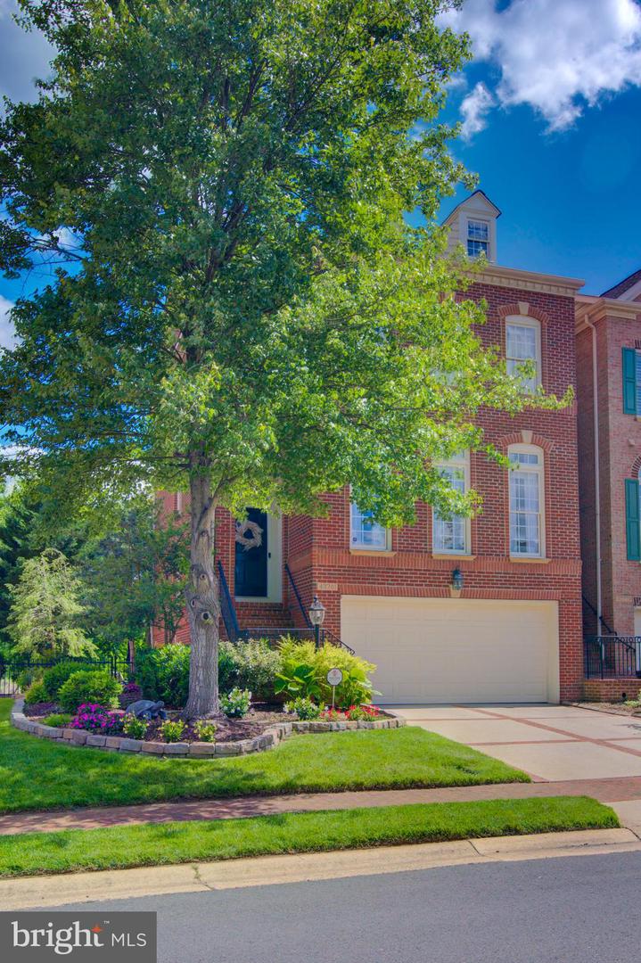 43781 BENT CREEK TER, LEESBURG, Virginia 20176, 4 Bedrooms Bedrooms, ,2 BathroomsBathrooms,Residential,For sale,43781 BENT CREEK TER,VALO2097306 MLS # VALO2097306