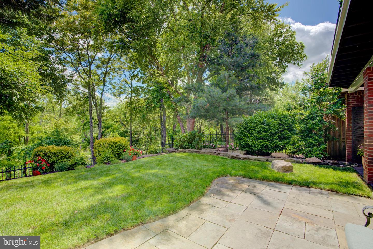 43781 BENT CREEK TER, LEESBURG, Virginia 20176, 4 Bedrooms Bedrooms, ,2 BathroomsBathrooms,Residential,For sale,43781 BENT CREEK TER,VALO2097306 MLS # VALO2097306