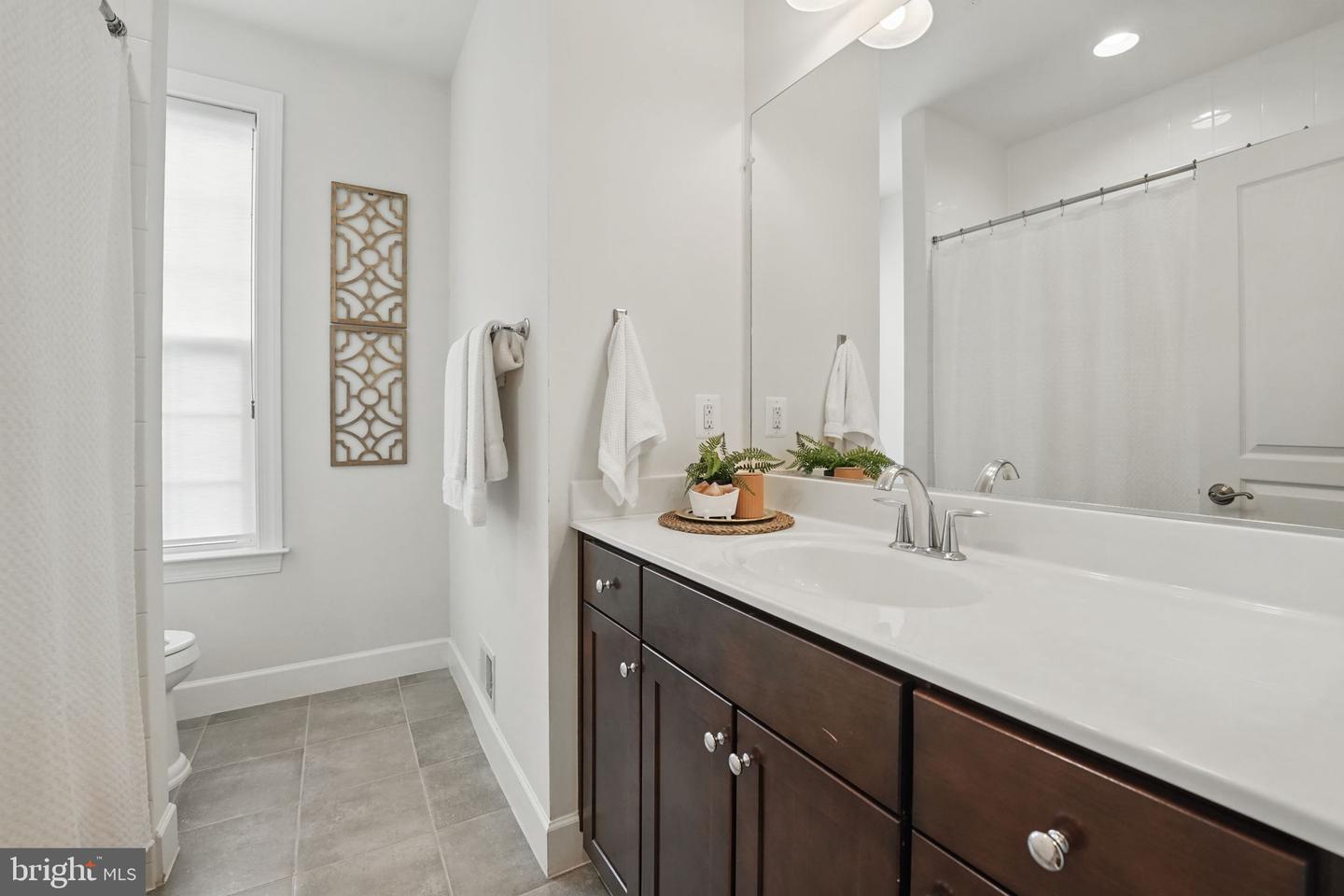 4094 GLENDALE WAY, FAIRFAX, Virginia 22030, 3 Bedrooms Bedrooms, ,2 BathroomsBathrooms,Residential,For sale,4094 GLENDALE WAY,VAFC2006362 MLS # VAFC2006362