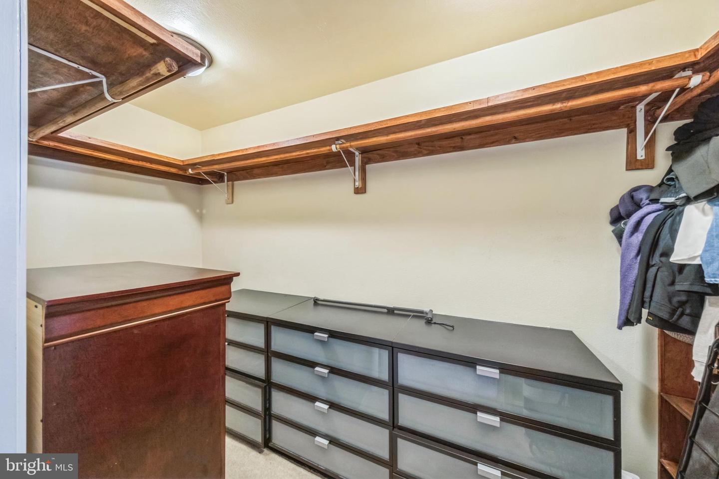 6101 EDSALL RD #702, ALEXANDRIA, Virginia 22304, 2 Bedrooms Bedrooms, ,2 BathroomsBathrooms,Residential,For sale,6101 EDSALL RD #702,VAAX2045660 MLS # VAAX2045660