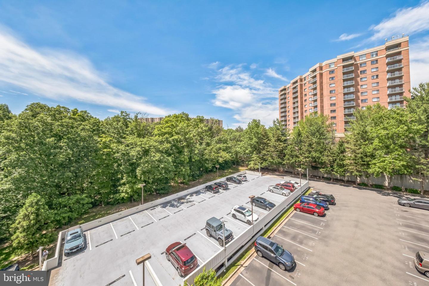 6101 EDSALL RD #702, ALEXANDRIA, Virginia 22304, 2 Bedrooms Bedrooms, ,2 BathroomsBathrooms,Residential,For sale,6101 EDSALL RD #702,VAAX2045660 MLS # VAAX2045660