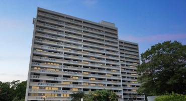 6101 EDSALL RD #702, ALEXANDRIA, Virginia 22304, 2 Bedrooms Bedrooms, ,2 BathroomsBathrooms,Residential,For sale,6101 EDSALL RD #702,VAAX2045660 MLS # VAAX2045660