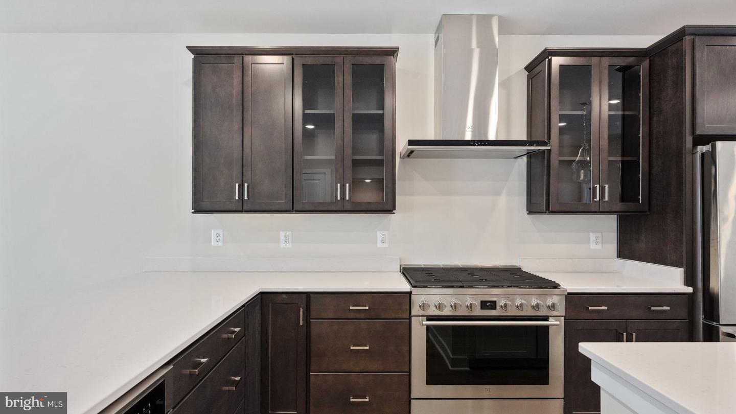 10584 NORTHFAX ST, FAIRFAX, Virginia 22030, 5 Bedrooms Bedrooms, ,4 BathroomsBathrooms,Residential,For sale,10584 NORTHFAX ST,VAFC2006372 MLS # VAFC2006372