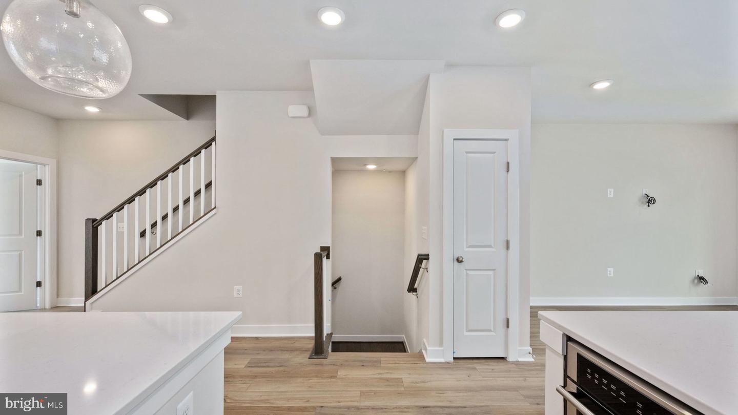 10584 NORTHFAX ST, FAIRFAX, Virginia 22030, 5 Bedrooms Bedrooms, ,4 BathroomsBathrooms,Residential,For sale,10584 NORTHFAX ST,VAFC2006372 MLS # VAFC2006372