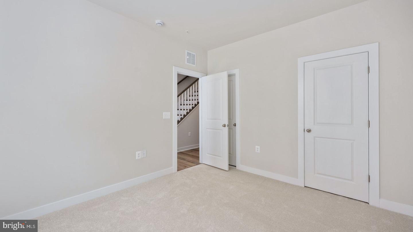 10584 NORTHFAX ST, FAIRFAX, Virginia 22030, 5 Bedrooms Bedrooms, ,4 BathroomsBathrooms,Residential,For sale,10584 NORTHFAX ST,VAFC2006372 MLS # VAFC2006372