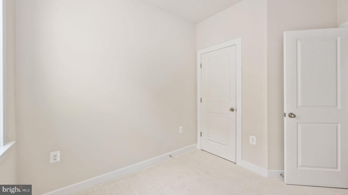 10584 NORTHFAX ST, FAIRFAX, Virginia 22030, 5 Bedrooms Bedrooms, ,4 BathroomsBathrooms,Residential,For sale,10584 NORTHFAX ST,VAFC2006372 MLS # VAFC2006372