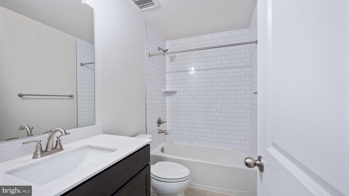10584 NORTHFAX ST, FAIRFAX, Virginia 22030, 5 Bedrooms Bedrooms, ,4 BathroomsBathrooms,Residential,For sale,10584 NORTHFAX ST,VAFC2006372 MLS # VAFC2006372