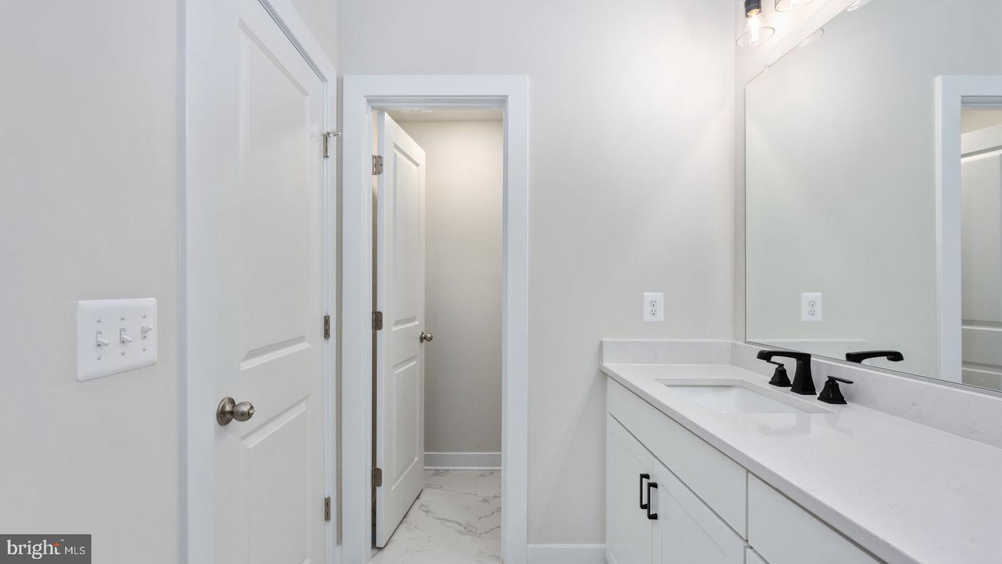 10584 NORTHFAX ST, FAIRFAX, Virginia 22030, 5 Bedrooms Bedrooms, ,4 BathroomsBathrooms,Residential,For sale,10584 NORTHFAX ST,VAFC2006372 MLS # VAFC2006372