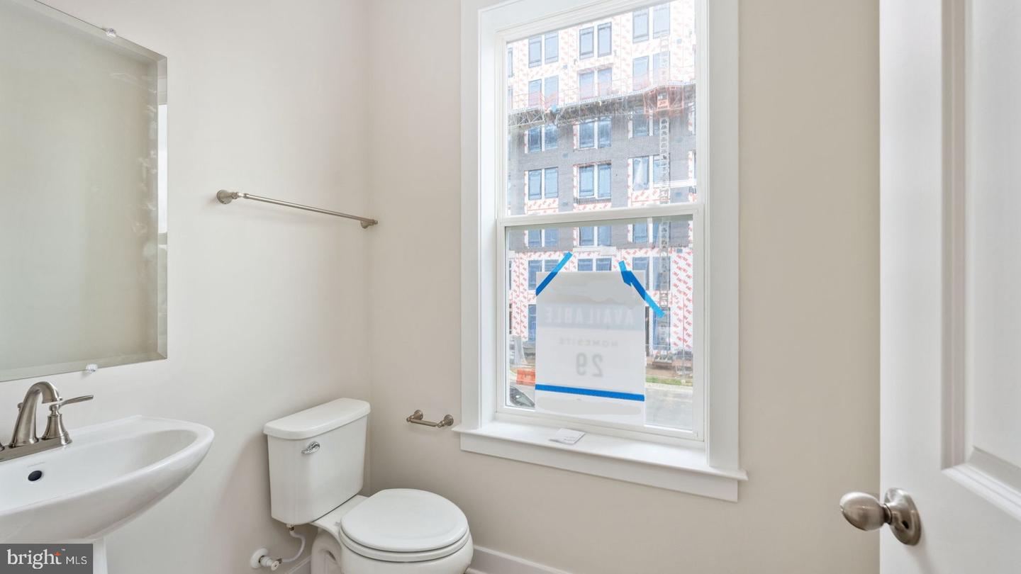 10584 NORTHFAX ST, FAIRFAX, Virginia 22030, 5 Bedrooms Bedrooms, ,4 BathroomsBathrooms,Residential,For sale,10584 NORTHFAX ST,VAFC2006372 MLS # VAFC2006372