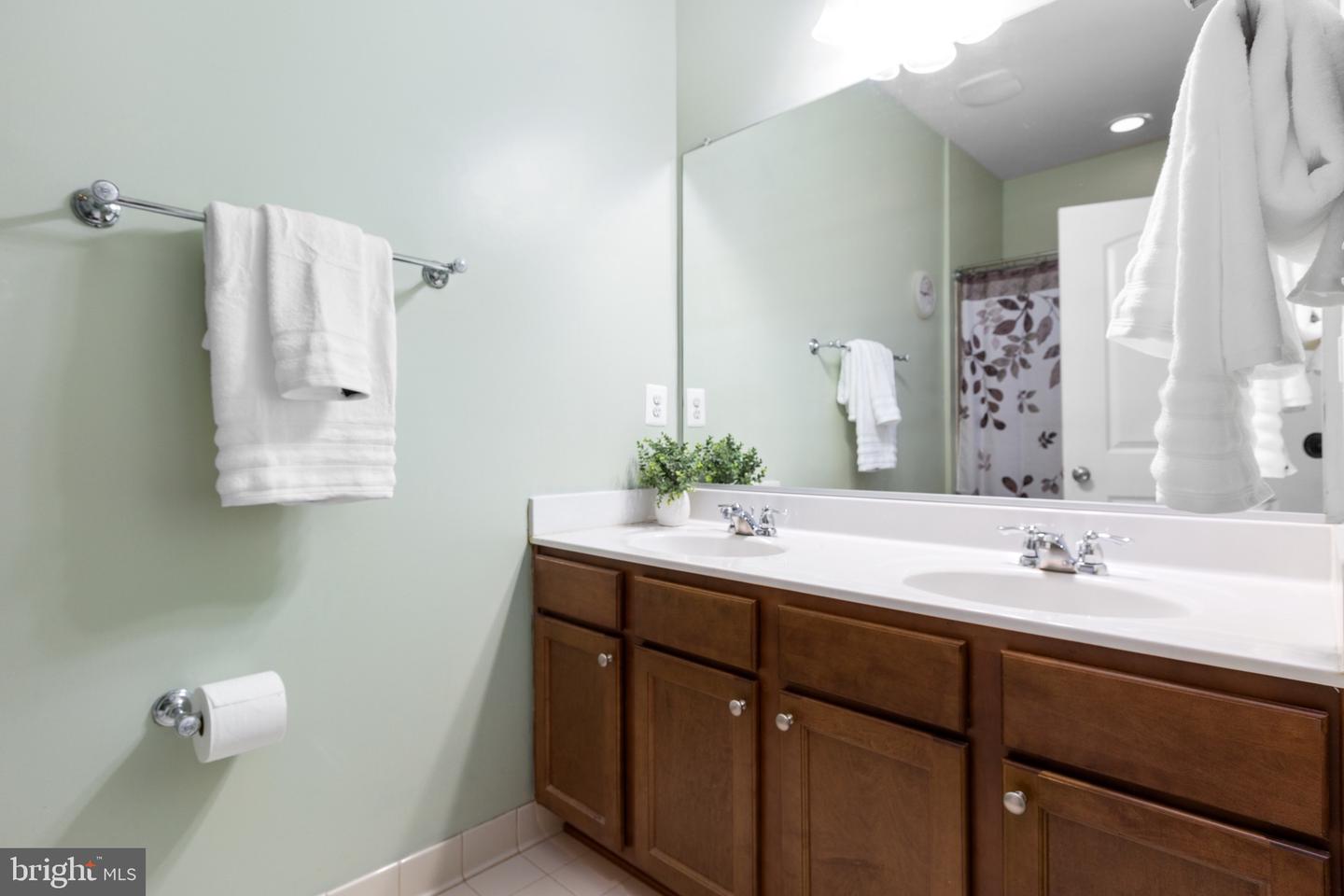 6020 E GREENBRIER RIVER RD E, FREDERICKSBURG, Virginia 22407, 4 Bedrooms Bedrooms, ,3 BathroomsBathrooms,Residential,For sale,6020 E GREENBRIER RIVER RD E,VASP2033452 MLS # VASP2033452