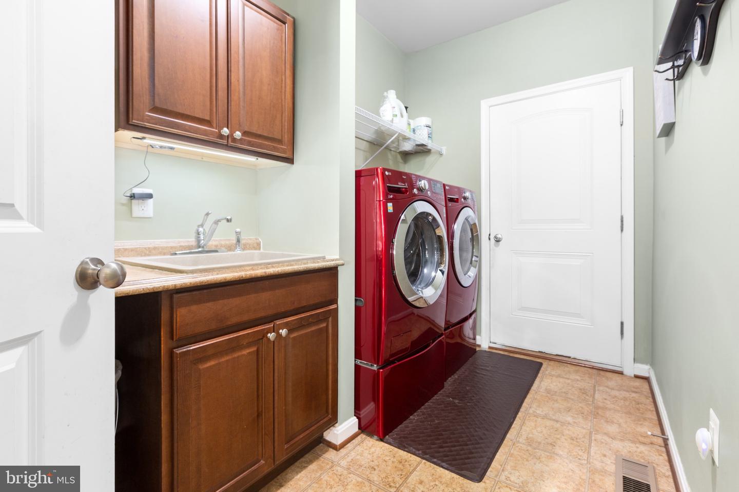 6020 E GREENBRIER RIVER RD E, FREDERICKSBURG, Virginia 22407, 4 Bedrooms Bedrooms, ,3 BathroomsBathrooms,Residential,For sale,6020 E GREENBRIER RIVER RD E,VASP2033452 MLS # VASP2033452