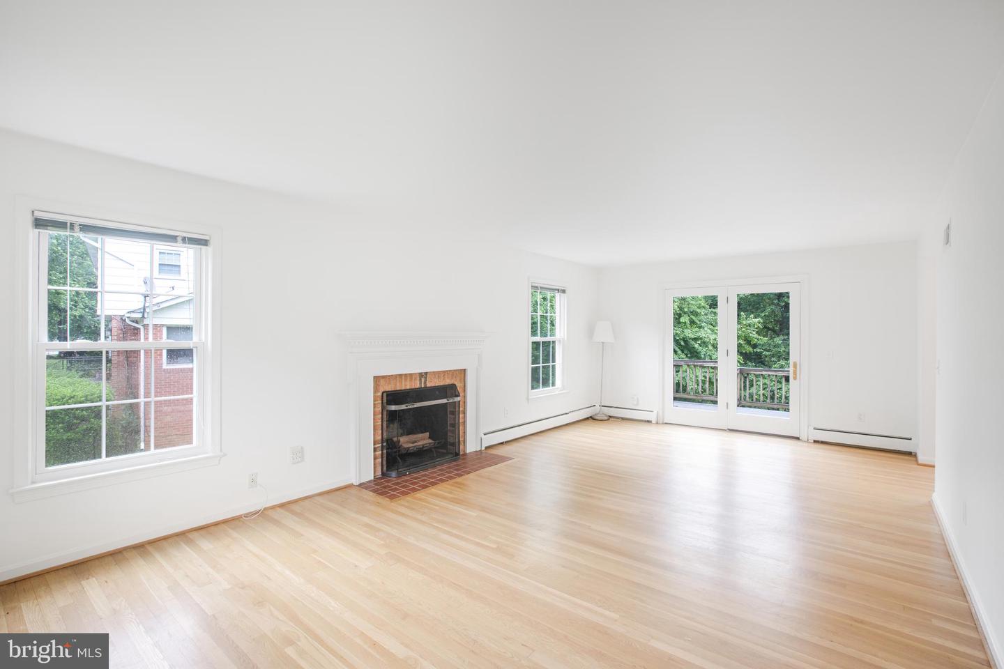 8007 LEWINSVILLE RD, MCLEAN, Virginia 22102, 4 Bedrooms Bedrooms, ,3 BathroomsBathrooms,Residential,For sale,8007 LEWINSVILLE RD,VAFX2243408 MLS # VAFX2243408