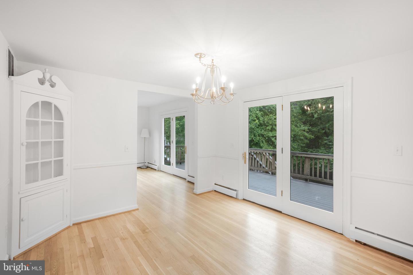 8007 LEWINSVILLE RD, MCLEAN, Virginia 22102, 4 Bedrooms Bedrooms, ,3 BathroomsBathrooms,Residential,For sale,8007 LEWINSVILLE RD,VAFX2243408 MLS # VAFX2243408