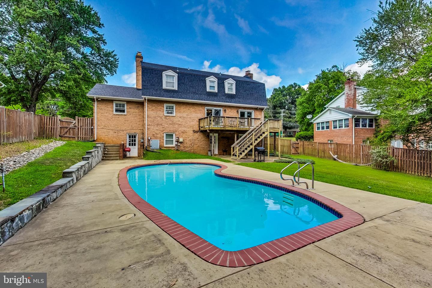 8007 LEWINSVILLE RD, MCLEAN, Virginia 22102, 4 Bedrooms Bedrooms, ,3 BathroomsBathrooms,Residential,For sale,8007 LEWINSVILLE RD,VAFX2243408 MLS # VAFX2243408
