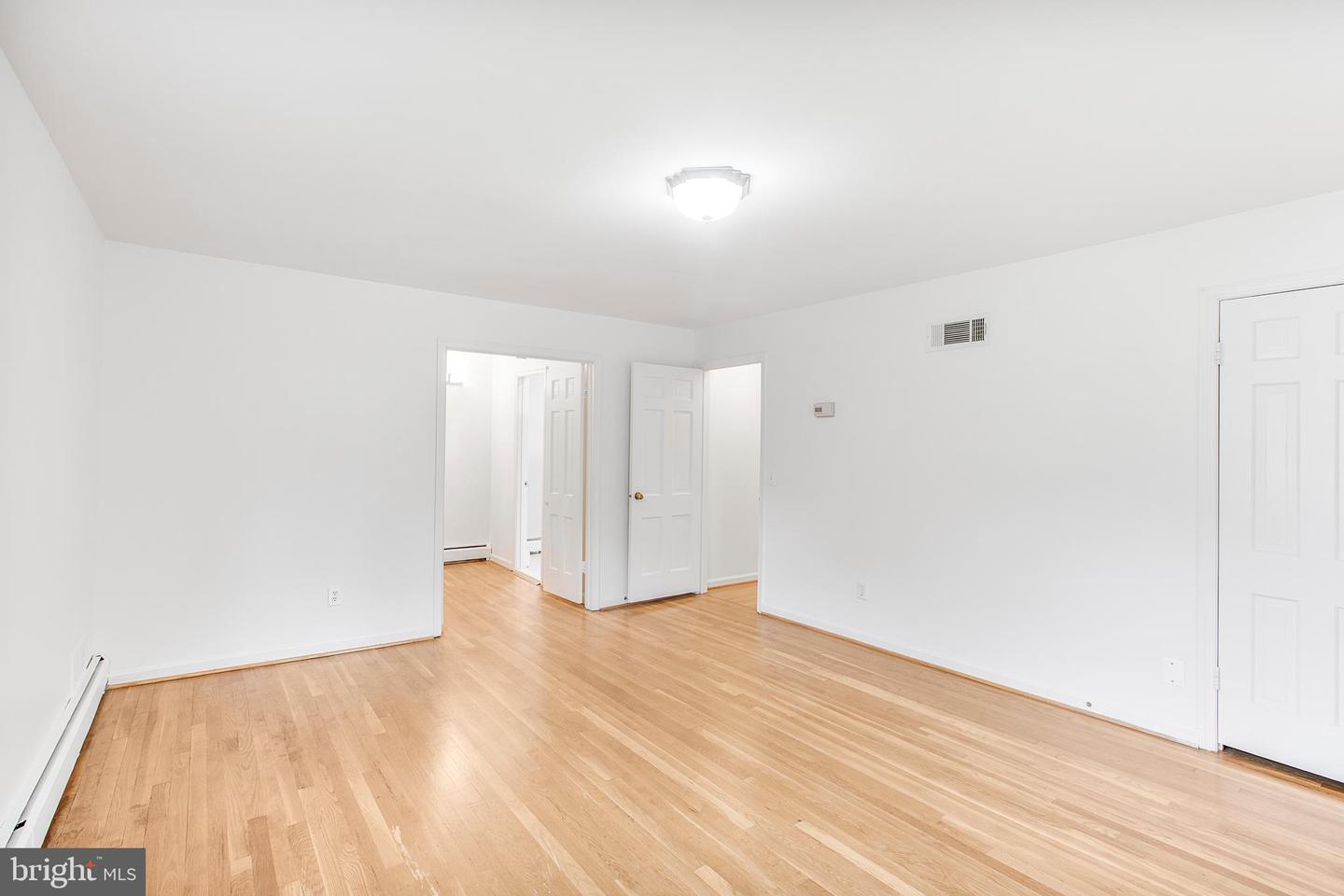 8007 LEWINSVILLE RD, MCLEAN, Virginia 22102, 4 Bedrooms Bedrooms, ,3 BathroomsBathrooms,Residential,For sale,8007 LEWINSVILLE RD,VAFX2243408 MLS # VAFX2243408