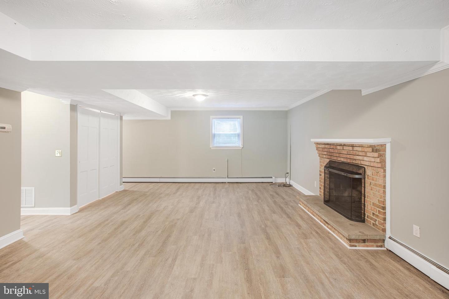 8007 LEWINSVILLE RD, MCLEAN, Virginia 22102, 4 Bedrooms Bedrooms, ,3 BathroomsBathrooms,Residential,For sale,8007 LEWINSVILLE RD,VAFX2243408 MLS # VAFX2243408