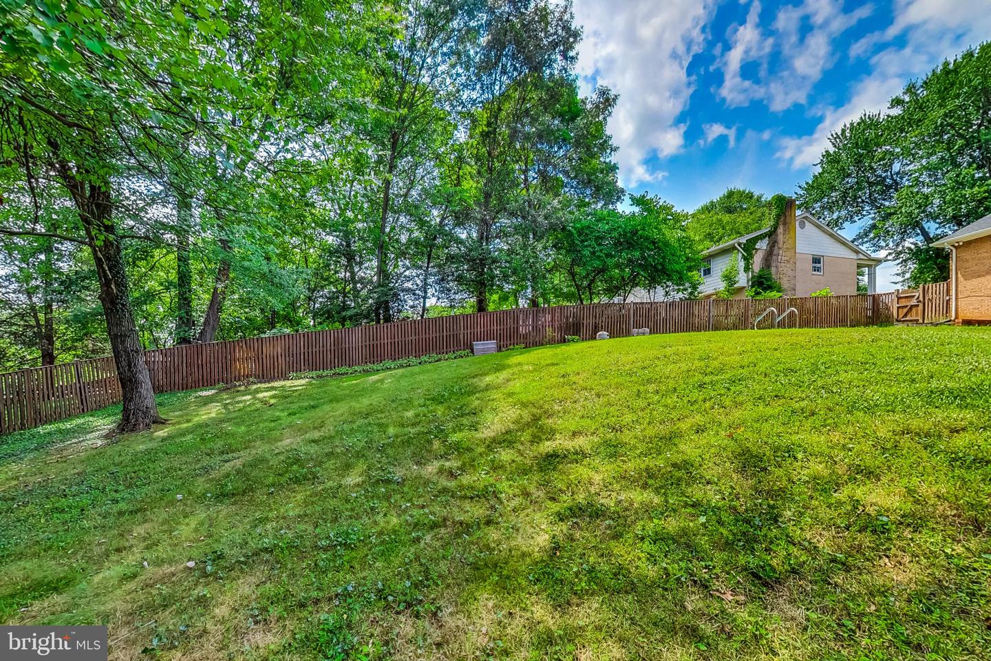 8007 LEWINSVILLE RD, MCLEAN, Virginia 22102, 4 Bedrooms Bedrooms, ,3 BathroomsBathrooms,Residential,For sale,8007 LEWINSVILLE RD,VAFX2243408 MLS # VAFX2243408