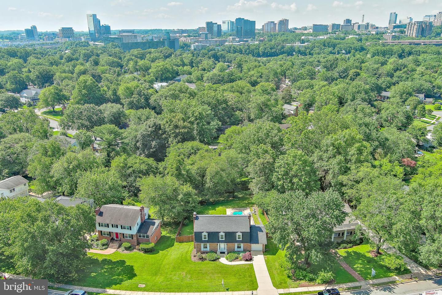 8007 LEWINSVILLE RD, MCLEAN, Virginia 22102, 4 Bedrooms Bedrooms, ,3 BathroomsBathrooms,Residential,For sale,8007 LEWINSVILLE RD,VAFX2243408 MLS # VAFX2243408