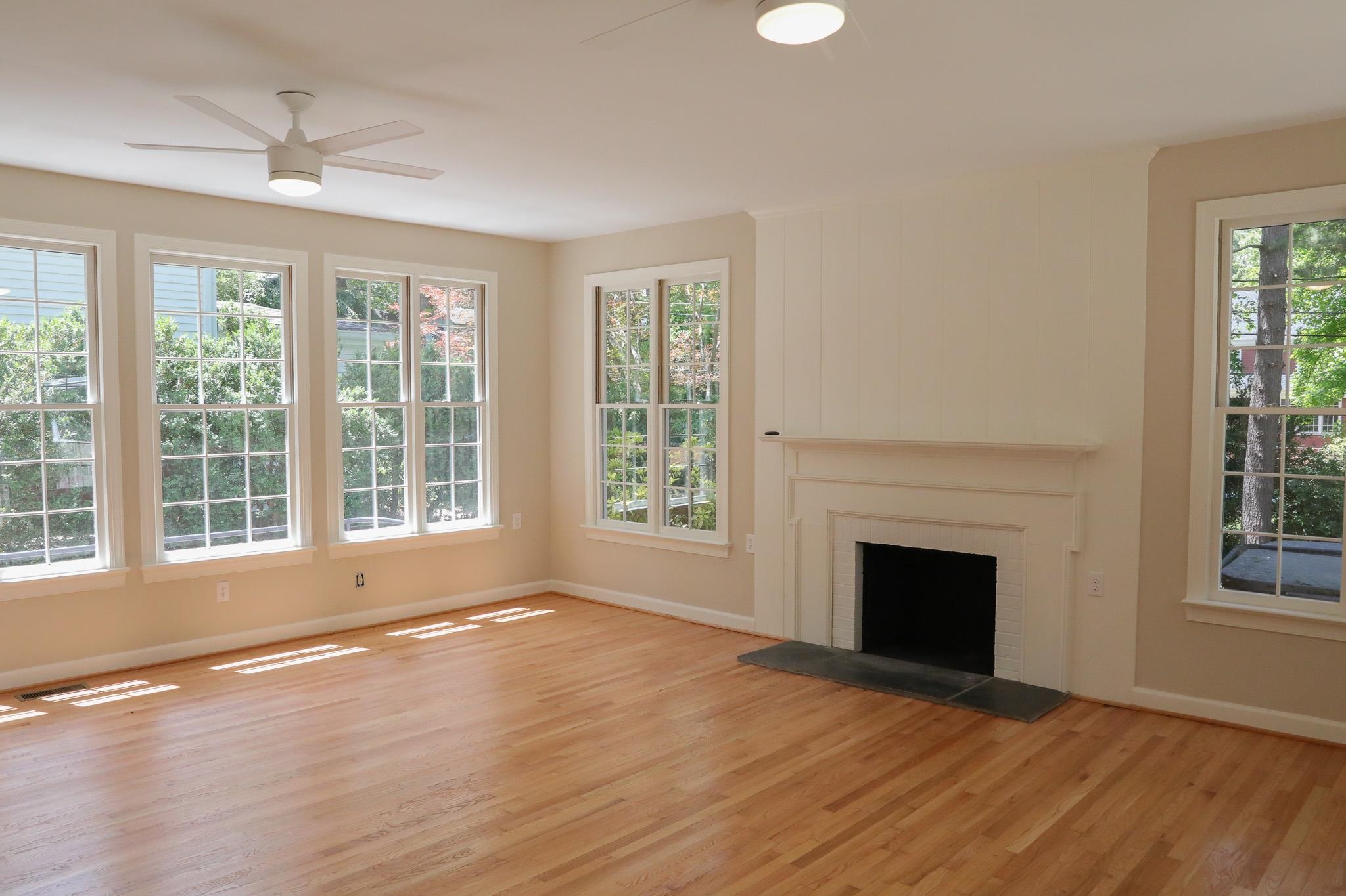 645 CHERRY AVE, WAYNESBORO, Virginia 22980, 3 Bedrooms Bedrooms, ,2 BathroomsBathrooms,Residential,645 CHERRY AVE,665001 MLS # 665001