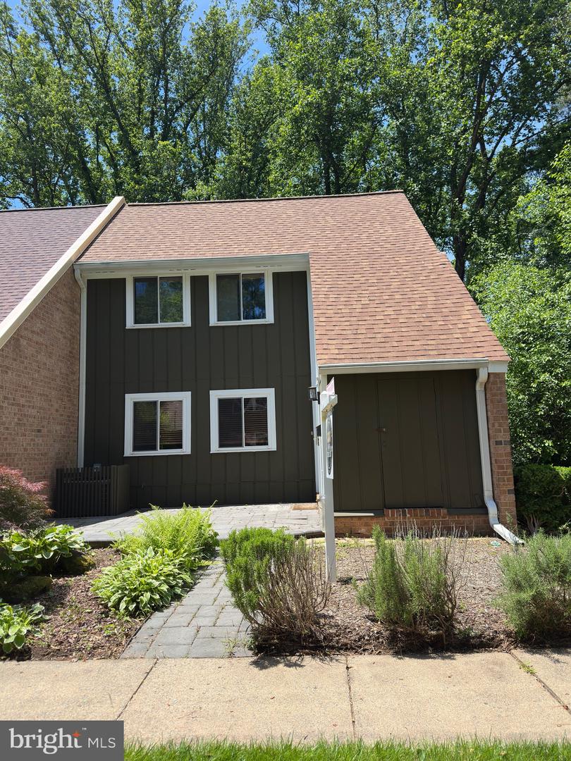 11152 FOREST EDGE DR, RESTON, Virginia 20190, 3 Bedrooms Bedrooms, ,2 BathroomsBathrooms,Residential,For sale,11152 FOREST EDGE DR,VAFX2215544 MLS # VAFX2215544