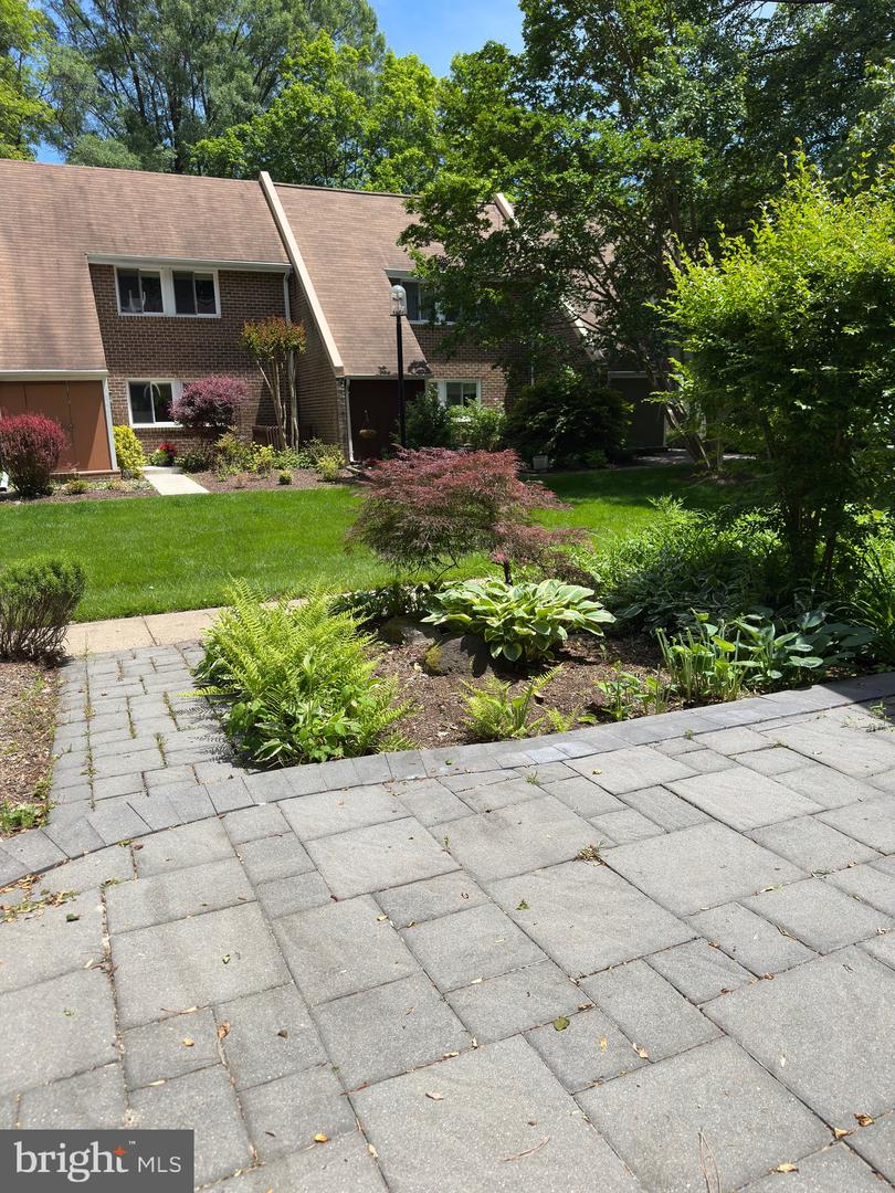 11152 FOREST EDGE DR, RESTON, Virginia 20190, 3 Bedrooms Bedrooms, ,2 BathroomsBathrooms,Residential,For sale,11152 FOREST EDGE DR,VAFX2215544 MLS # VAFX2215544