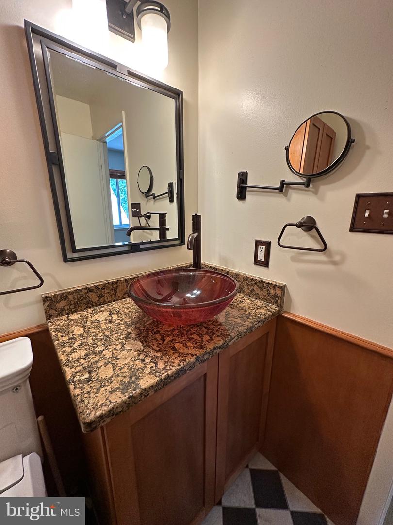 11152 FOREST EDGE DR, RESTON, Virginia 20190, 3 Bedrooms Bedrooms, ,2 BathroomsBathrooms,Residential,For sale,11152 FOREST EDGE DR,VAFX2215544 MLS # VAFX2215544