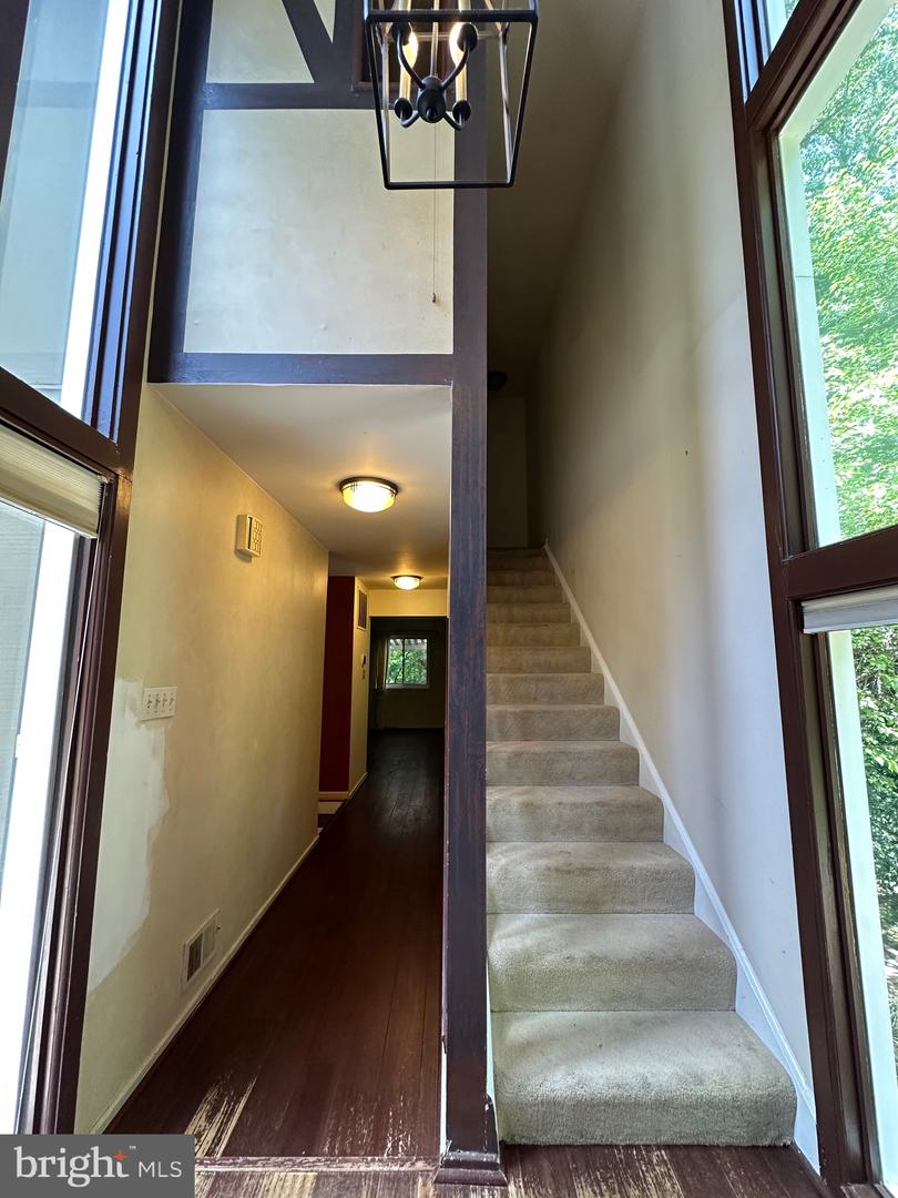 11152 FOREST EDGE DR, RESTON, Virginia 20190, 3 Bedrooms Bedrooms, ,2 BathroomsBathrooms,Residential,For sale,11152 FOREST EDGE DR,VAFX2215544 MLS # VAFX2215544