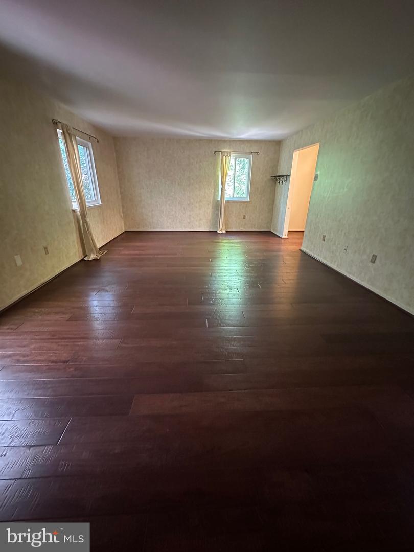 11152 FOREST EDGE DR, RESTON, Virginia 20190, 3 Bedrooms Bedrooms, ,2 BathroomsBathrooms,Residential,For sale,11152 FOREST EDGE DR,VAFX2215544 MLS # VAFX2215544