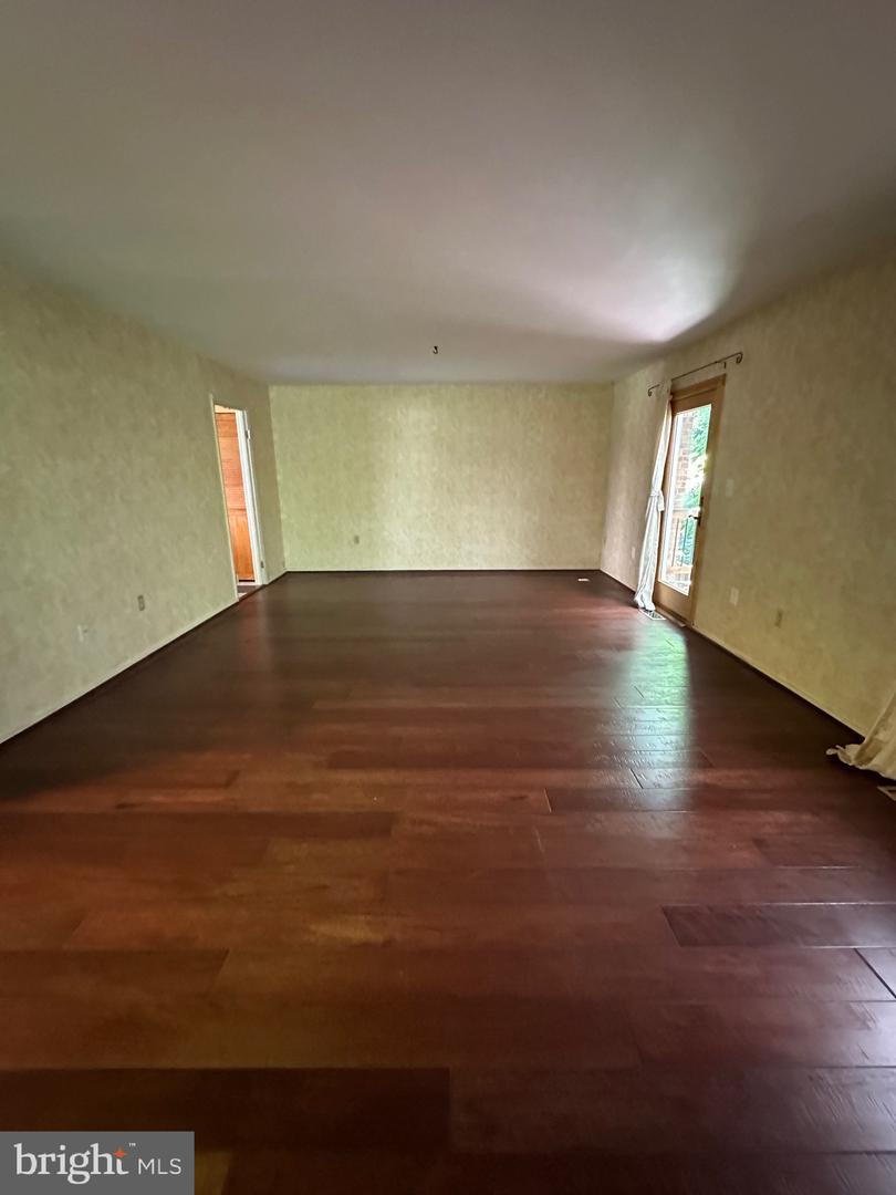 11152 FOREST EDGE DR, RESTON, Virginia 20190, 3 Bedrooms Bedrooms, ,2 BathroomsBathrooms,Residential,For sale,11152 FOREST EDGE DR,VAFX2215544 MLS # VAFX2215544
