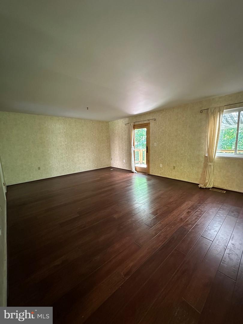 11152 FOREST EDGE DR, RESTON, Virginia 20190, 3 Bedrooms Bedrooms, ,2 BathroomsBathrooms,Residential,For sale,11152 FOREST EDGE DR,VAFX2215544 MLS # VAFX2215544