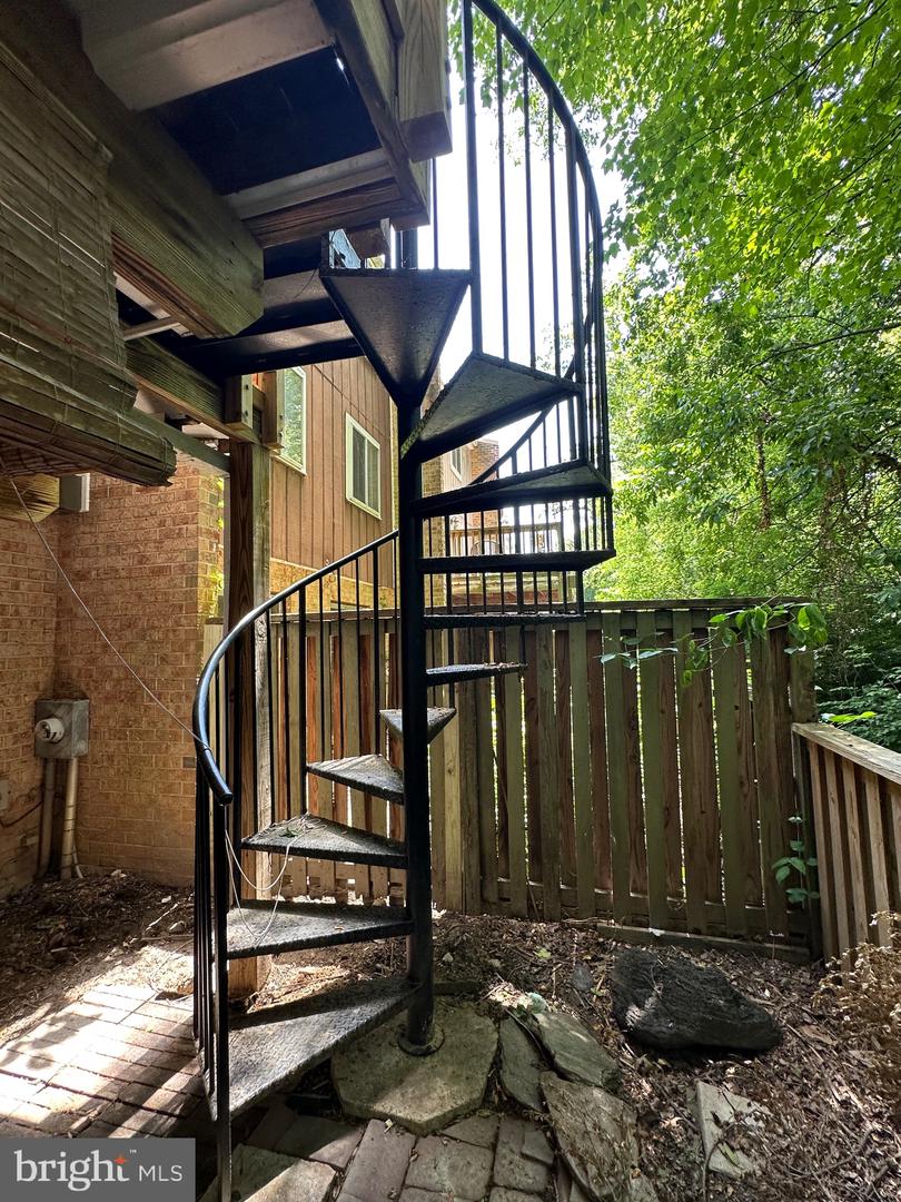 11152 FOREST EDGE DR, RESTON, Virginia 20190, 3 Bedrooms Bedrooms, ,2 BathroomsBathrooms,Residential,For sale,11152 FOREST EDGE DR,VAFX2215544 MLS # VAFX2215544