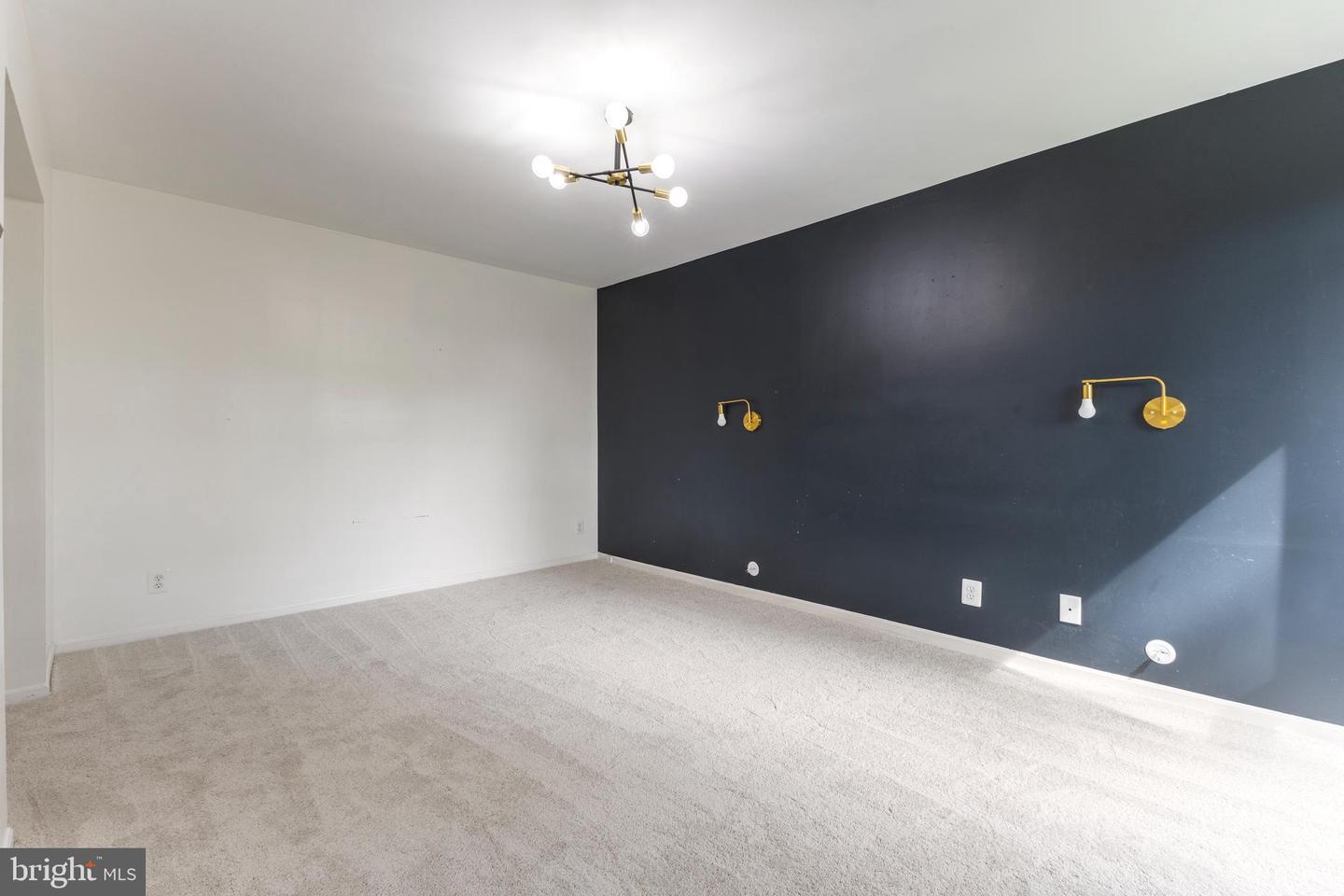 7804 DASSETT CT #202, ANNANDALE, Virginia 22003, 2 Bedrooms Bedrooms, ,2 BathroomsBathrooms,Residential,For sale,7804 DASSETT CT #202,VAFX2234146 MLS # VAFX2234146
