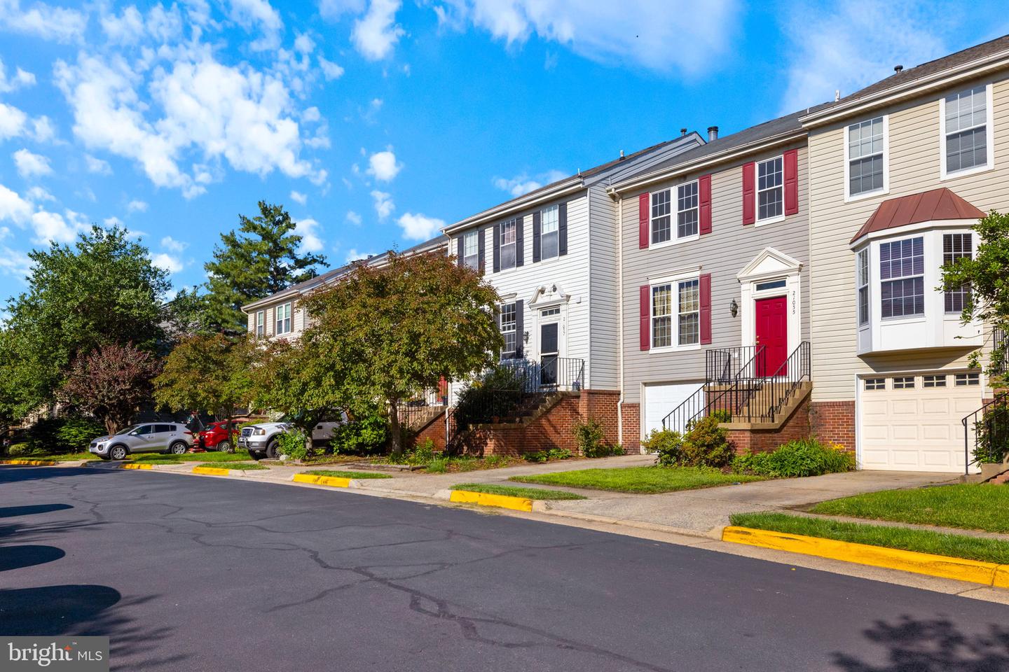 21055 CORNERPOST SQ, ASHBURN, Virginia 20147, 3 Bedrooms Bedrooms, ,2 BathroomsBathrooms,Residential,For sale,21055 CORNERPOST SQ,VALO2097826 MLS # VALO2097826