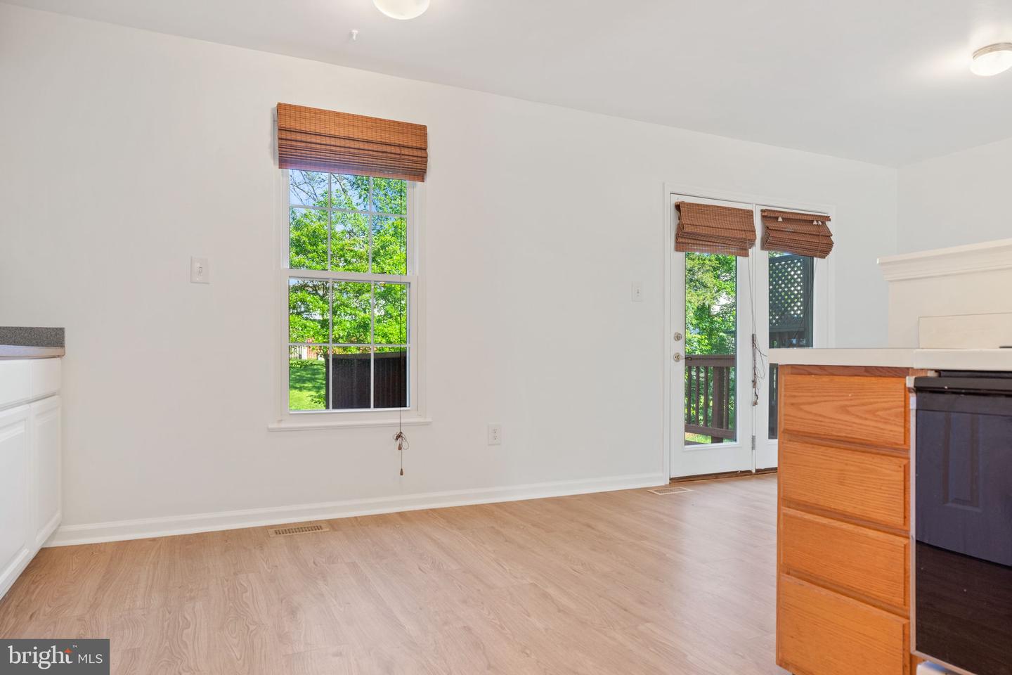 21055 CORNERPOST SQ, ASHBURN, Virginia 20147, 3 Bedrooms Bedrooms, ,2 BathroomsBathrooms,Residential,For sale,21055 CORNERPOST SQ,VALO2097826 MLS # VALO2097826