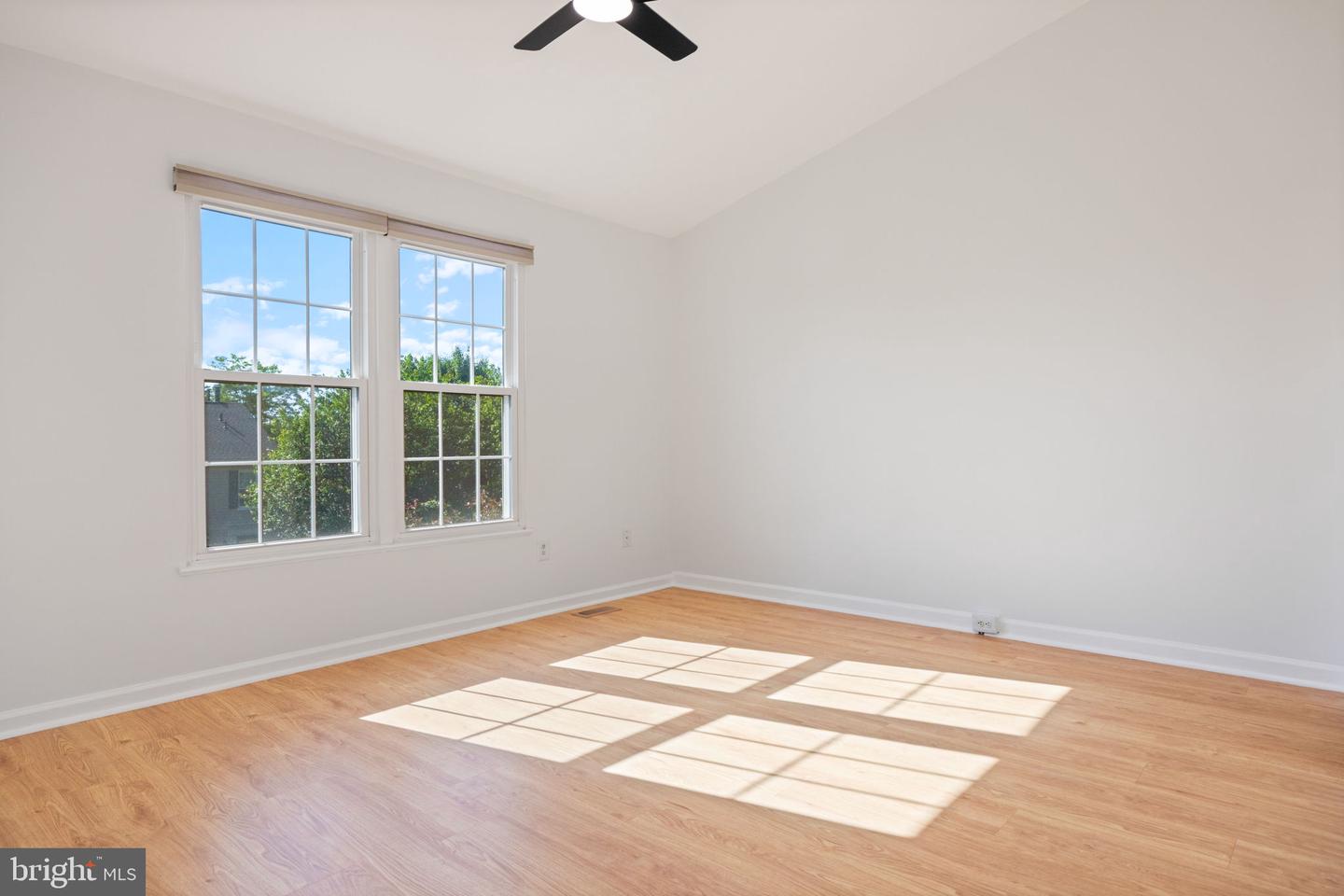 21055 CORNERPOST SQ, ASHBURN, Virginia 20147, 3 Bedrooms Bedrooms, ,2 BathroomsBathrooms,Residential,For sale,21055 CORNERPOST SQ,VALO2097826 MLS # VALO2097826