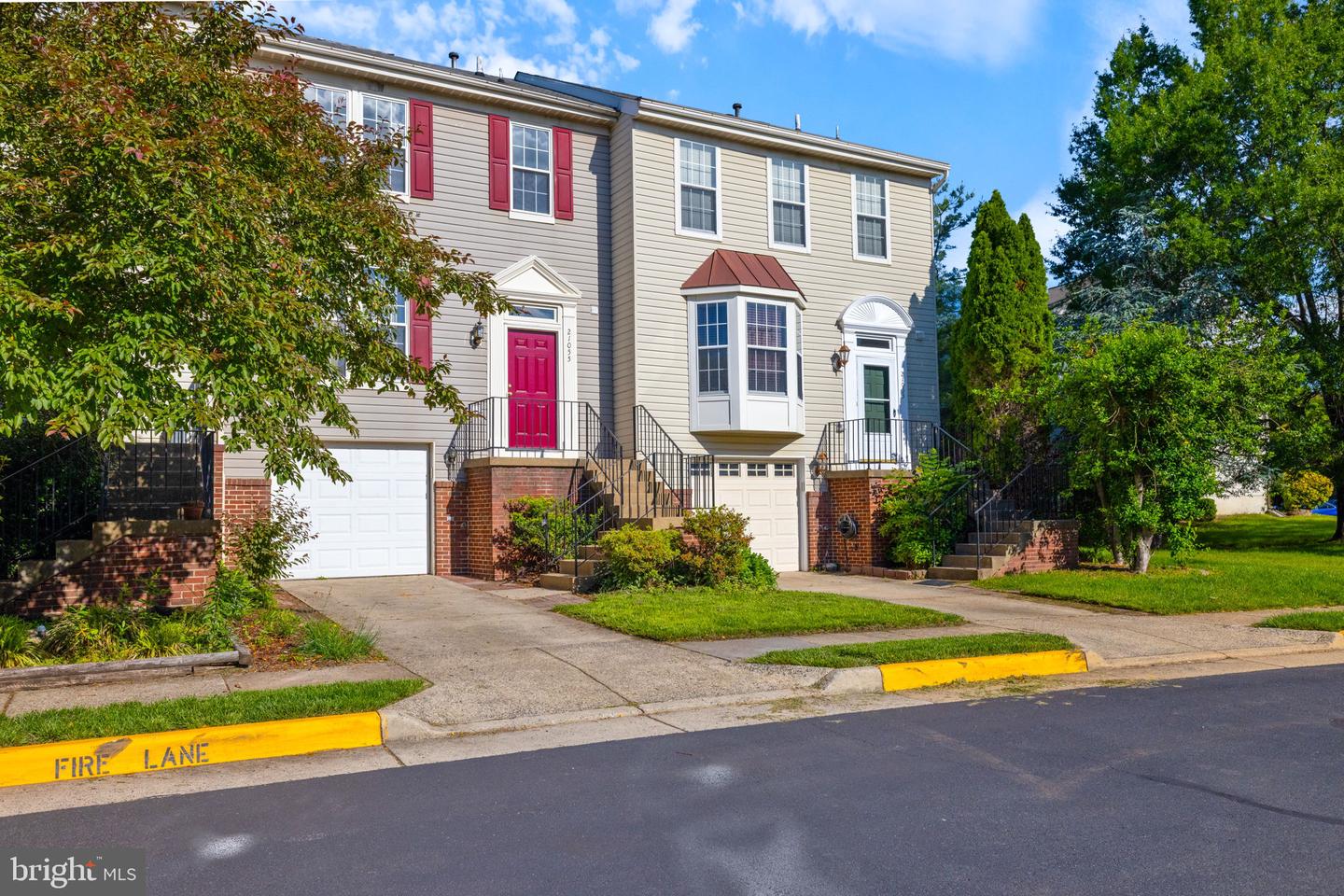 21055 CORNERPOST SQ, ASHBURN, Virginia 20147, 3 Bedrooms Bedrooms, ,2 BathroomsBathrooms,Residential,For sale,21055 CORNERPOST SQ,VALO2097826 MLS # VALO2097826