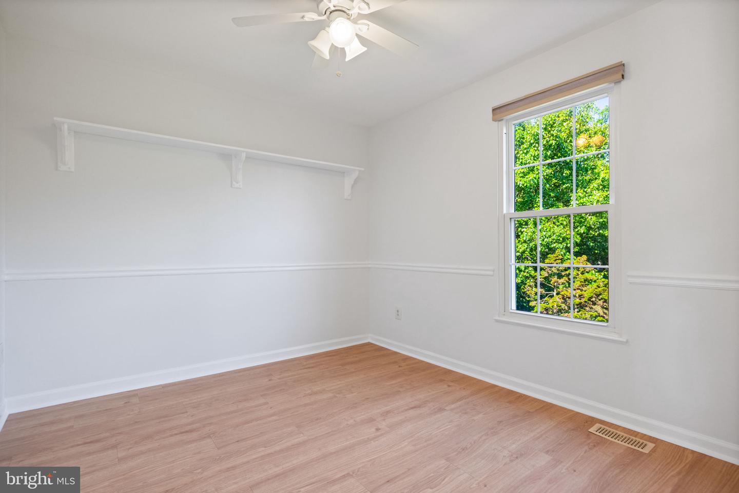 21055 CORNERPOST SQ, ASHBURN, Virginia 20147, 3 Bedrooms Bedrooms, ,2 BathroomsBathrooms,Residential,For sale,21055 CORNERPOST SQ,VALO2097826 MLS # VALO2097826