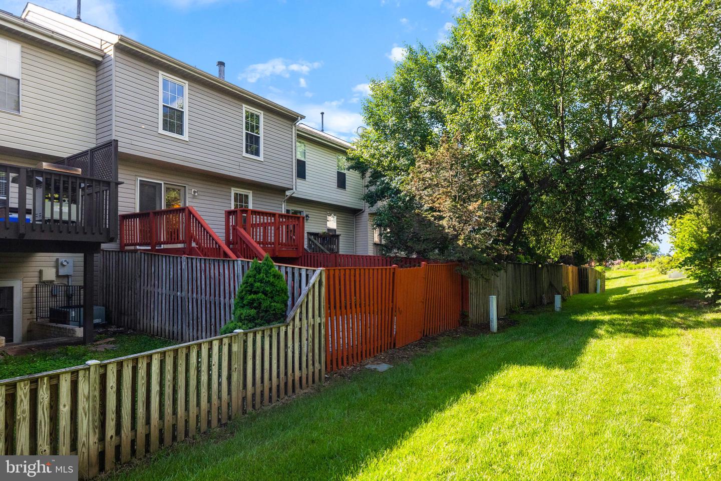 21055 CORNERPOST SQ, ASHBURN, Virginia 20147, 3 Bedrooms Bedrooms, ,2 BathroomsBathrooms,Residential,For sale,21055 CORNERPOST SQ,VALO2097826 MLS # VALO2097826