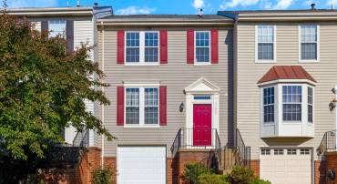 21055 CORNERPOST SQ, ASHBURN, Virginia 20147, 3 Bedrooms Bedrooms, ,2 BathroomsBathrooms,Residential,For sale,21055 CORNERPOST SQ,VALO2097826 MLS # VALO2097826