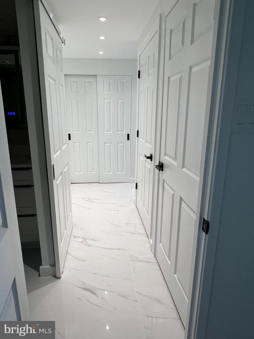 307 YOAKUM PKWY #1801, ALEXANDRIA, Virginia 22304, 1 Bedroom Bedrooms, 4 Rooms Rooms,1 BathroomBathrooms,Residential,For sale,307 YOAKUM PKWY #1801,VAAX2045748 MLS # VAAX2045748