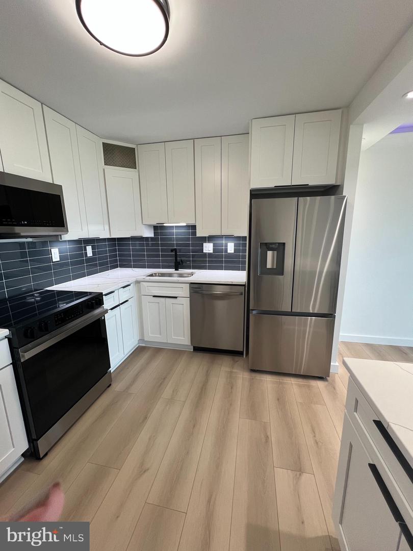 307 YOAKUM PKWY #1801, ALEXANDRIA, Virginia 22304, 1 Bedroom Bedrooms, 4 Rooms Rooms,1 BathroomBathrooms,Residential,For sale,307 YOAKUM PKWY #1801,VAAX2045748 MLS # VAAX2045748