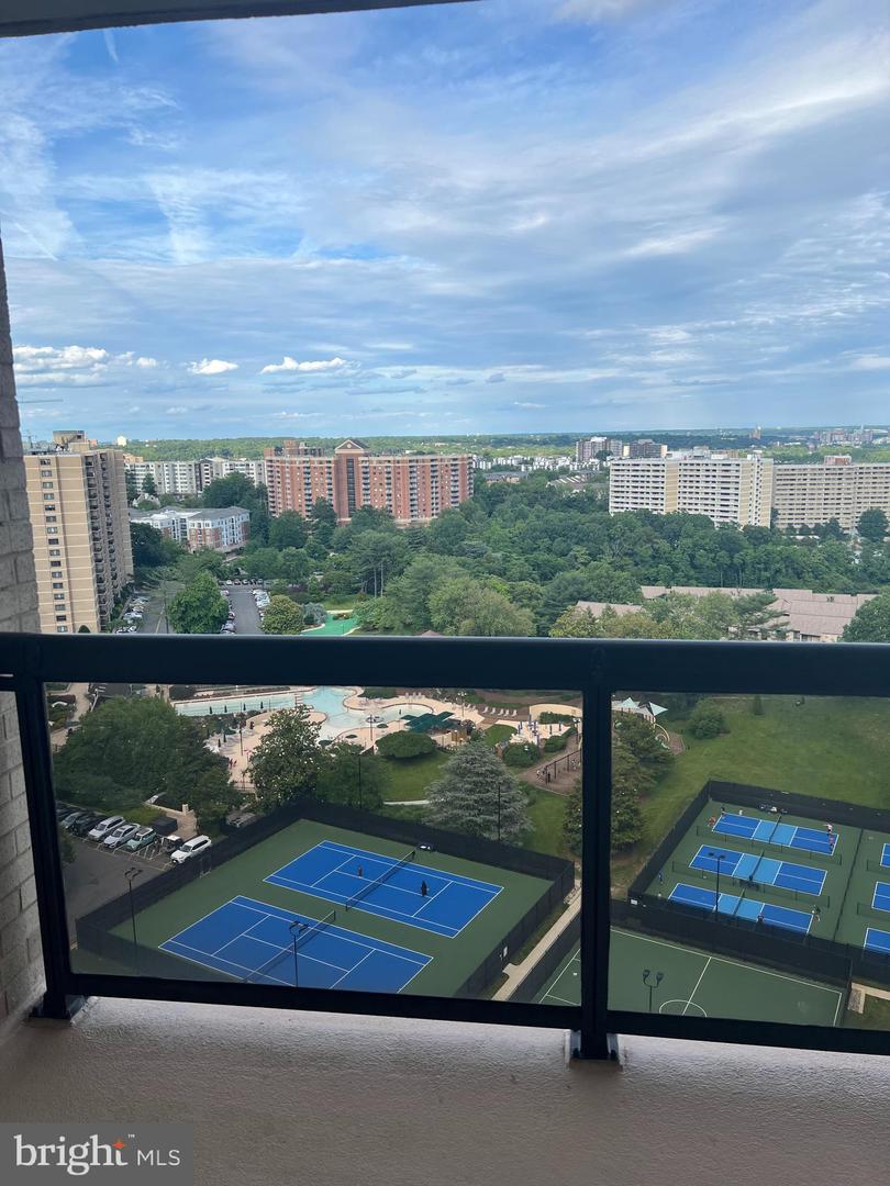 307 YOAKUM PKWY #1801, ALEXANDRIA, Virginia 22304, 1 Bedroom Bedrooms, 4 Rooms Rooms,1 BathroomBathrooms,Residential,For sale,307 YOAKUM PKWY #1801,VAAX2045748 MLS # VAAX2045748