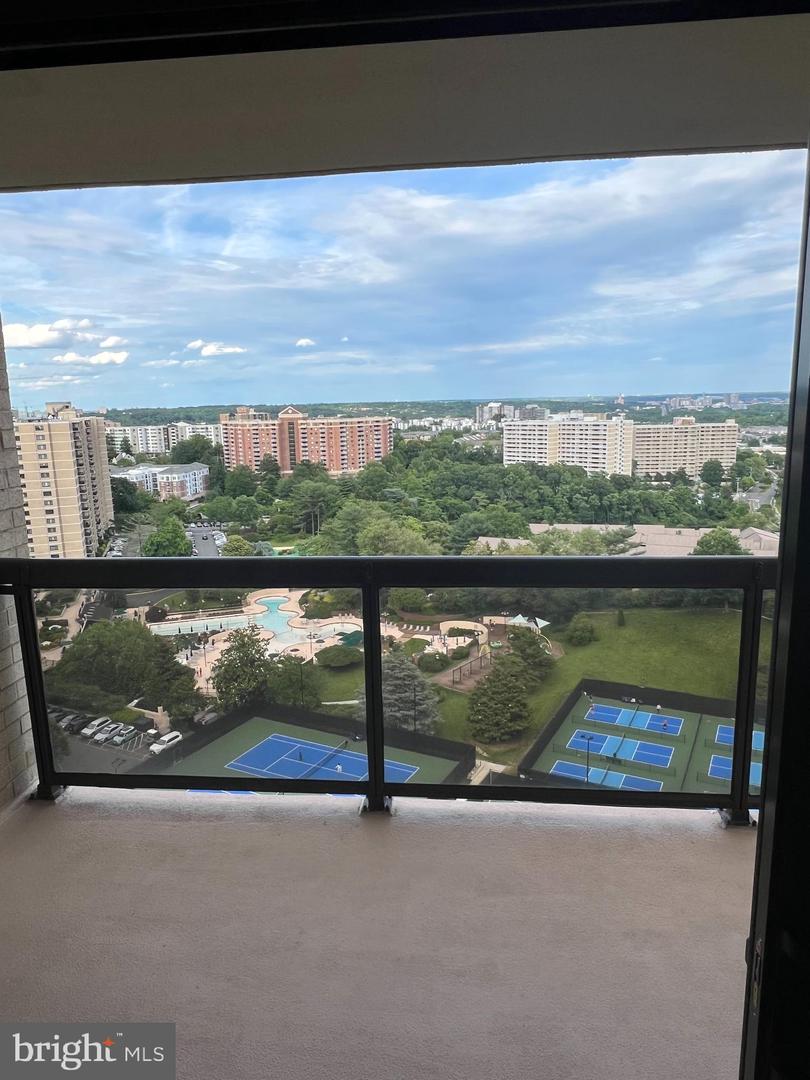 307 YOAKUM PKWY #1801, ALEXANDRIA, Virginia 22304, 1 Bedroom Bedrooms, 4 Rooms Rooms,1 BathroomBathrooms,Residential,For sale,307 YOAKUM PKWY #1801,VAAX2045748 MLS # VAAX2045748