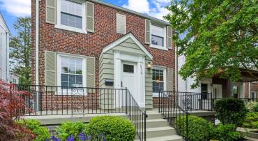 4510 HARRISON ST NW, WASHINGTON, District Of Columbia 20015, 3 Bedrooms Bedrooms, ,2 BathroomsBathrooms,Residential,For sale,4510 HARRISON ST NW,DCDC2202620 MLS # DCDC2202620