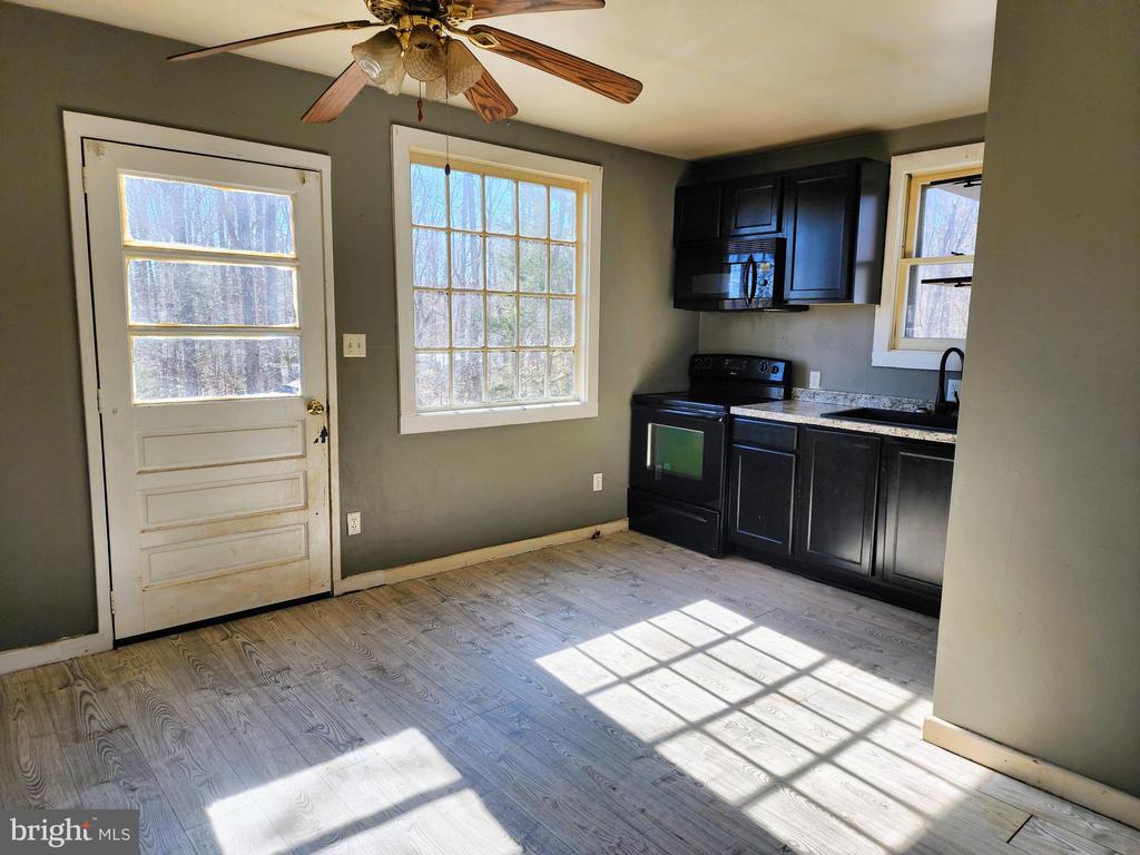 354 CARPENTER LN, MINERAL, Virginia 23117, 4 Bedrooms Bedrooms, ,3 BathroomsBathrooms,Residential,354 CARPENTER LN,VALA2007140 MLS # VALA2007140
