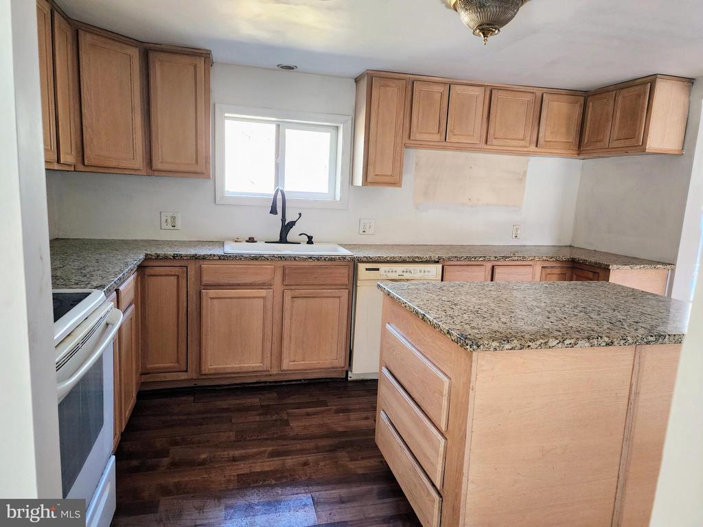 354 CARPENTER LN, MINERAL, Virginia 23117, 4 Bedrooms Bedrooms, ,3 BathroomsBathrooms,Residential,354 CARPENTER LN,VALA2007140 MLS # VALA2007140