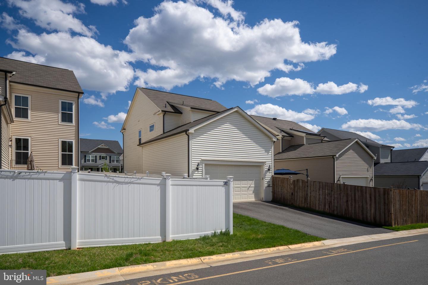 1050 BASSWOOD DR, STAFFORD, Virginia 22554, 4 Bedrooms Bedrooms, ,3 BathroomsBathrooms,Residential,For sale,1050 BASSWOOD DR,VAST2037922 MLS # VAST2037922