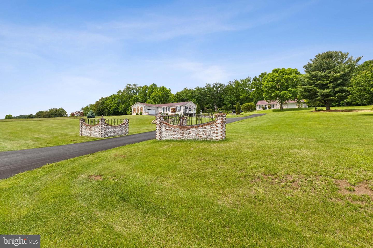 373 GREENFIELD DR, WINCHESTER, Virginia 22603, 4 Bedrooms Bedrooms, ,4 BathroomsBathrooms,Residential,For sale,373 GREENFIELD DR,VAFV2033908 MLS # VAFV2033908