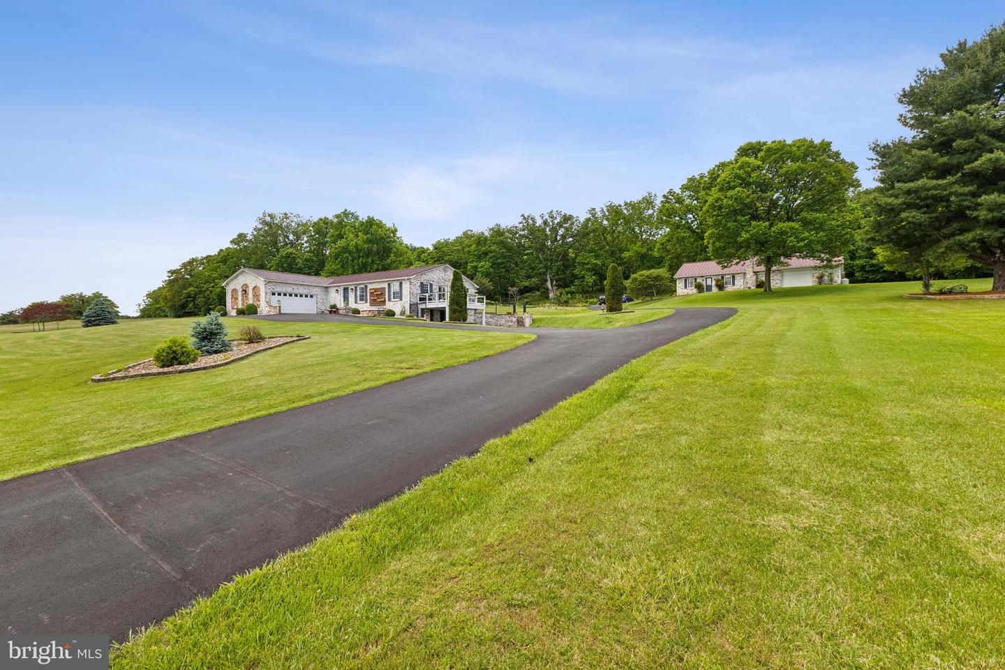373 GREENFIELD DR, WINCHESTER, Virginia 22603, 4 Bedrooms Bedrooms, ,4 BathroomsBathrooms,Residential,For sale,373 GREENFIELD DR,VAFV2033908 MLS # VAFV2033908